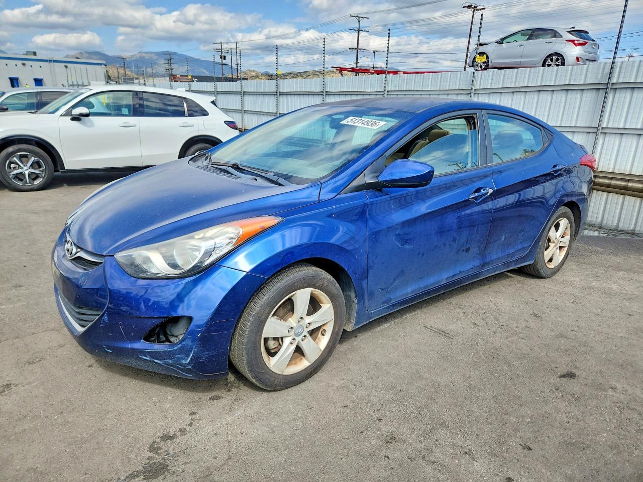 Salvage Hyundai ELANTRA Image