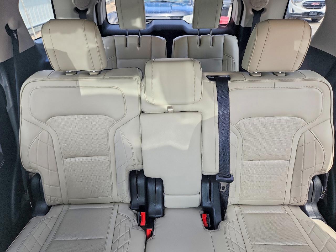 Ford Explorer Platinum