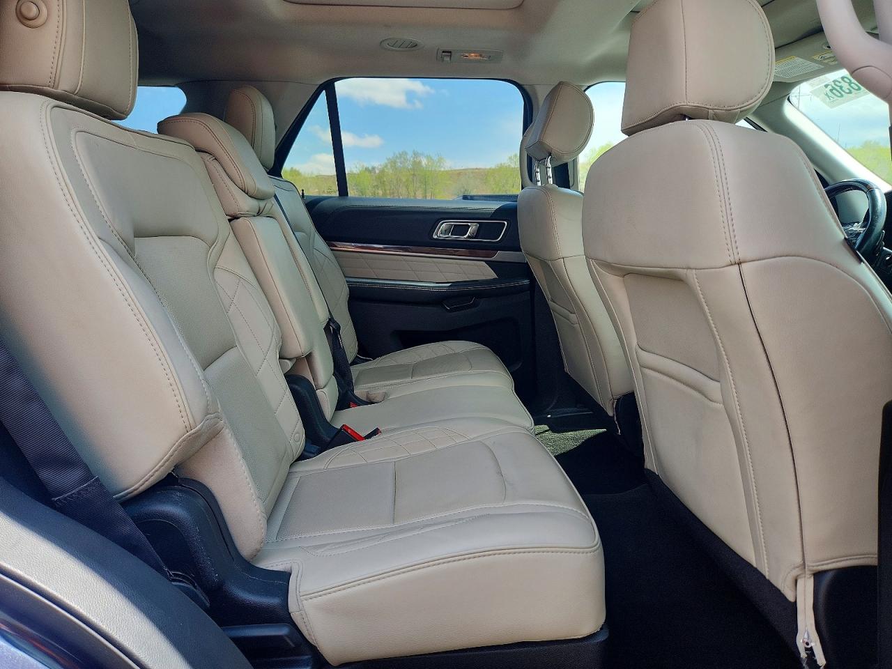 Ford Explorer Platinum