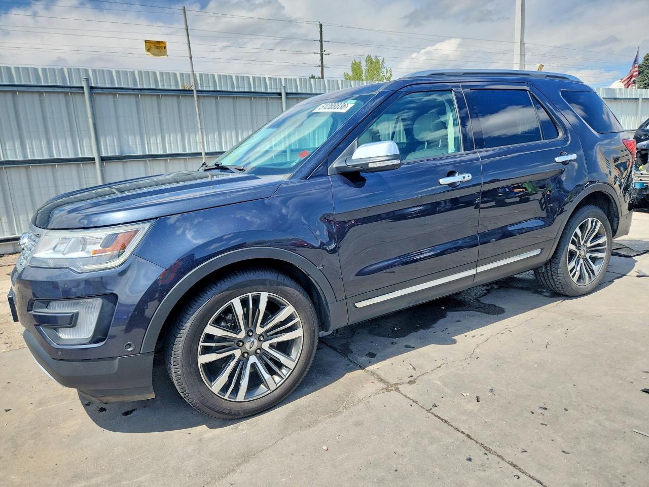 Salvage Ford Explorer Image