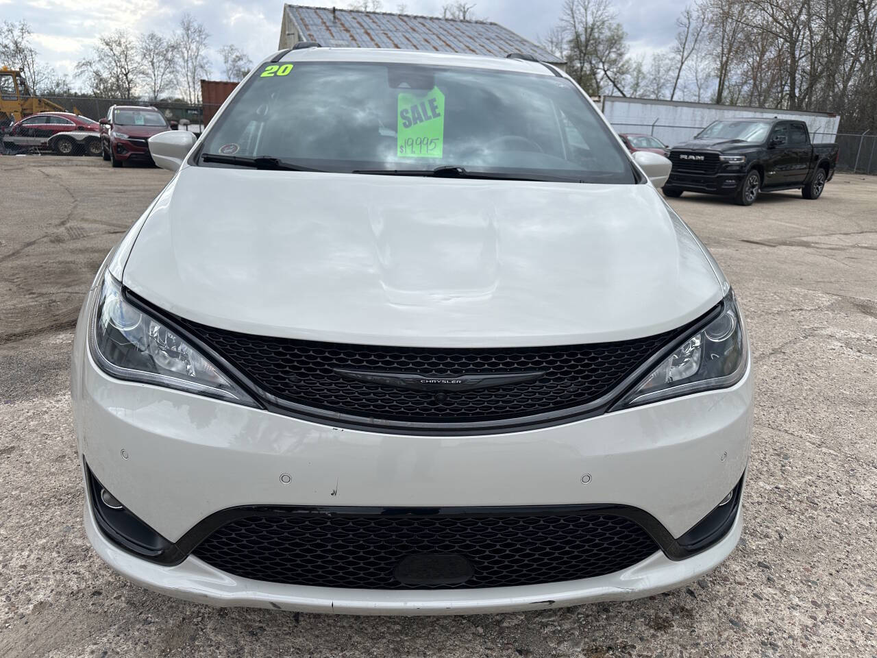 Chrysler Pacifica Launch Edition Awd 4dr Mini Van