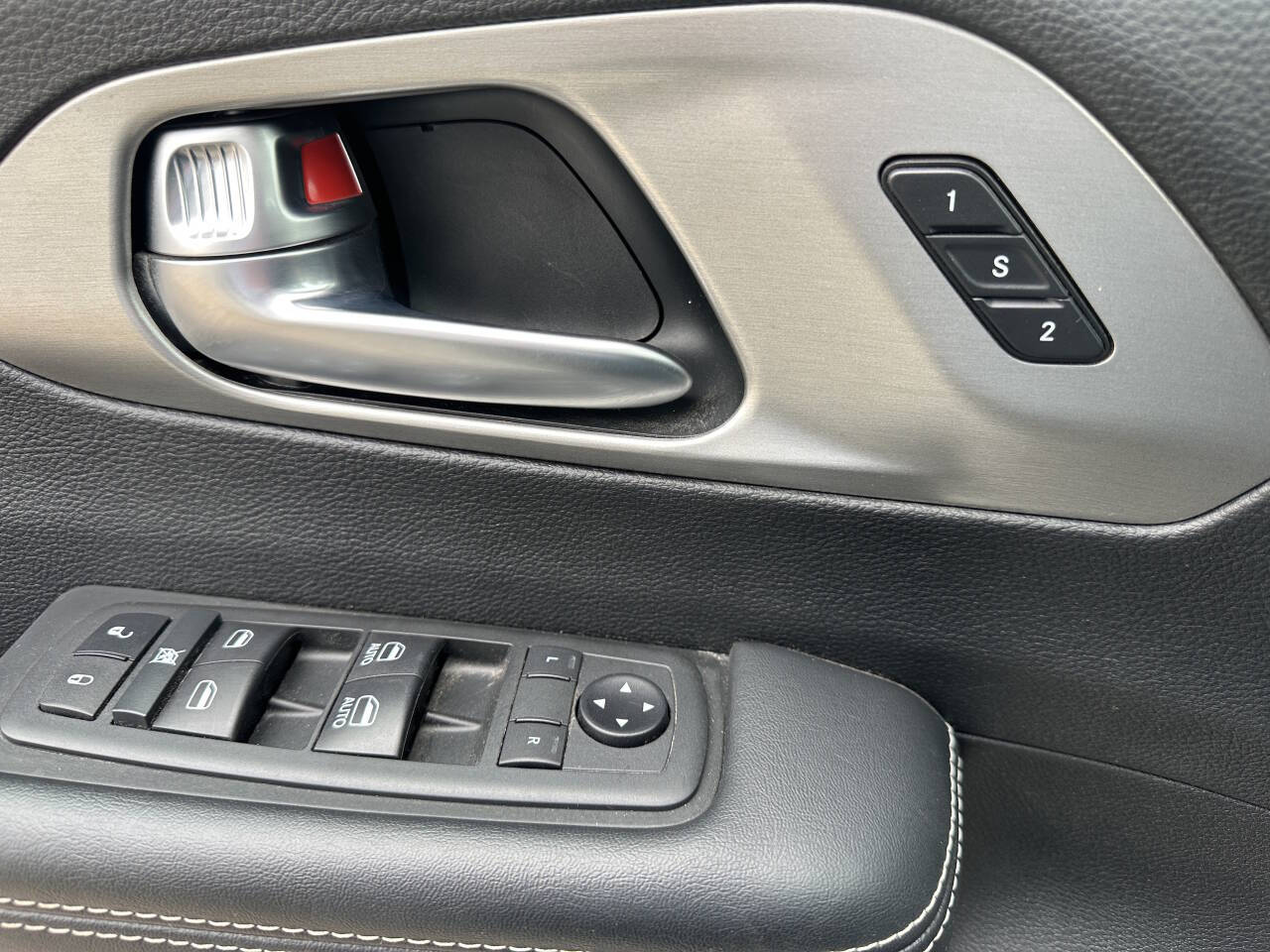 Chrysler Pacifica Launch Edition Awd 4dr Mini Van