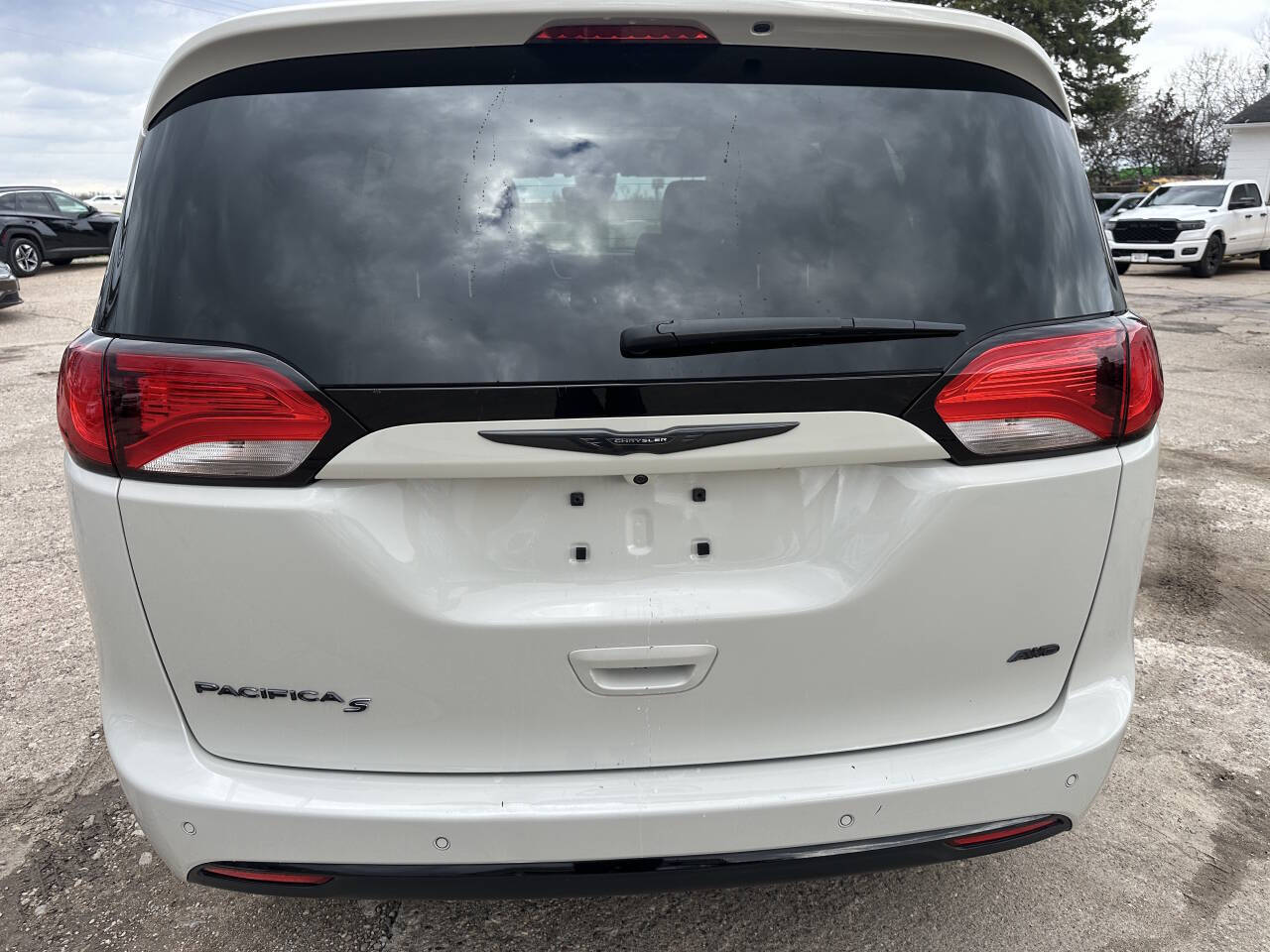 Chrysler Pacifica Launch Edition Awd 4dr Mini Van