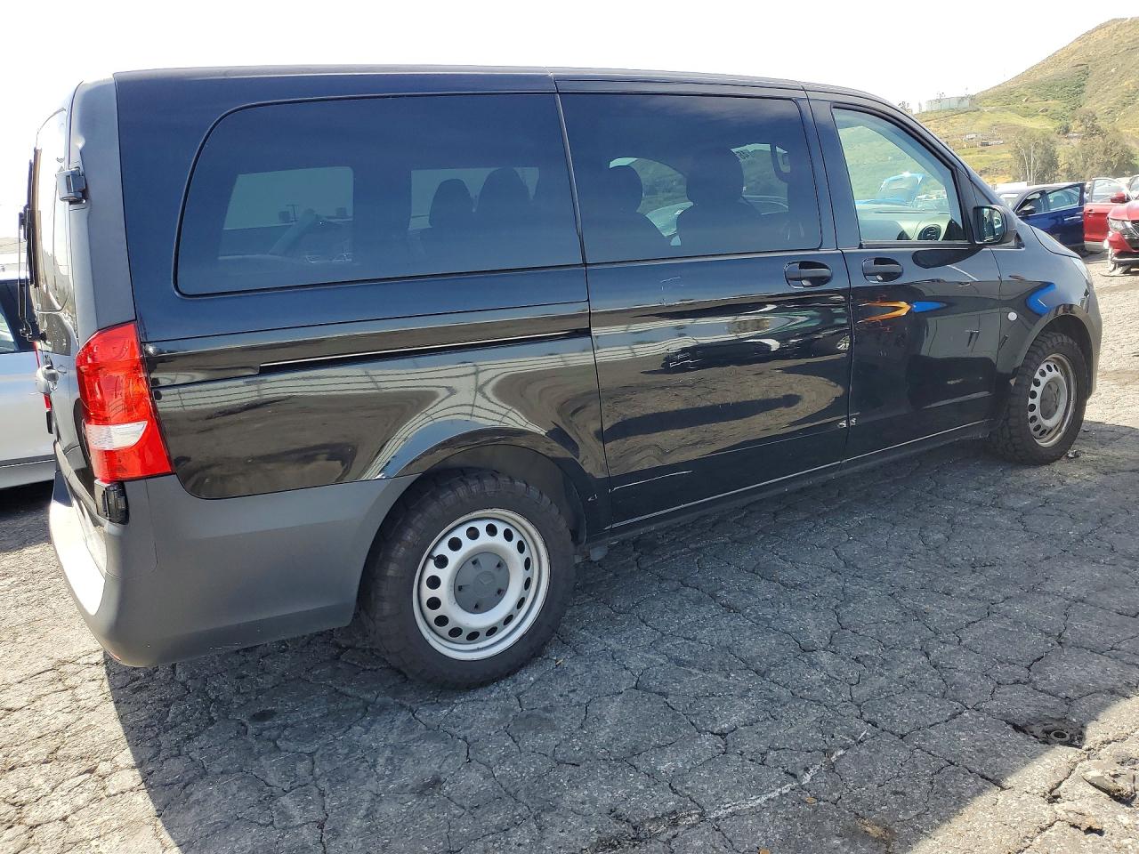 Mercedes-Benz Metris