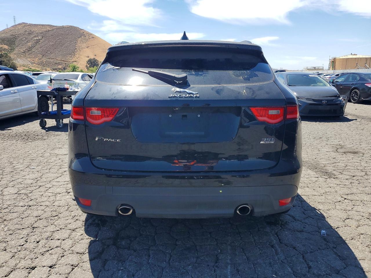 Jaguar F-PACE Premium