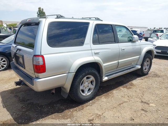 Toyota 4Runner Limited V6