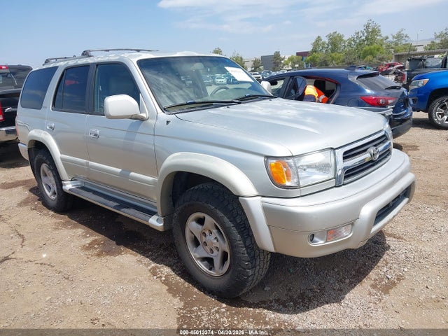 Salvage Toyota 4Runner Image
