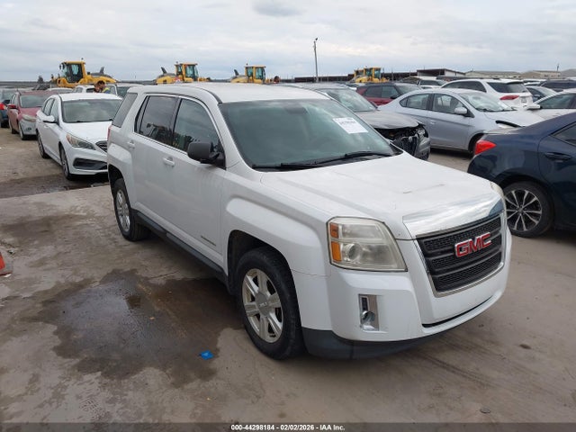 Salvage GMC Terrain Image