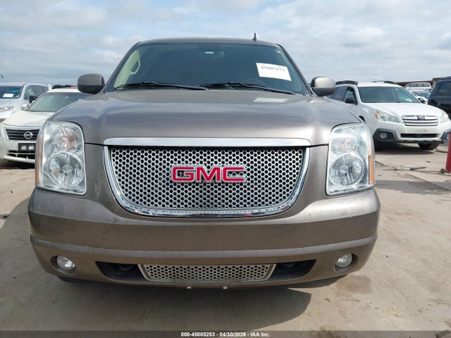 GMC Yukon Denali