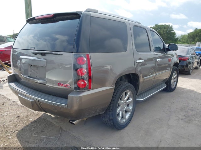 GMC Yukon Denali