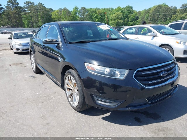 Salvage Ford Taurus Image