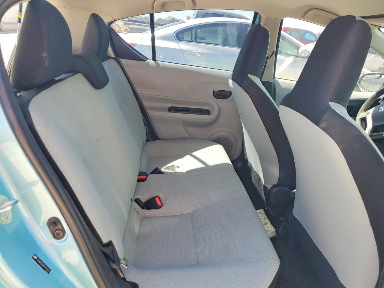 Toyota Prius c One