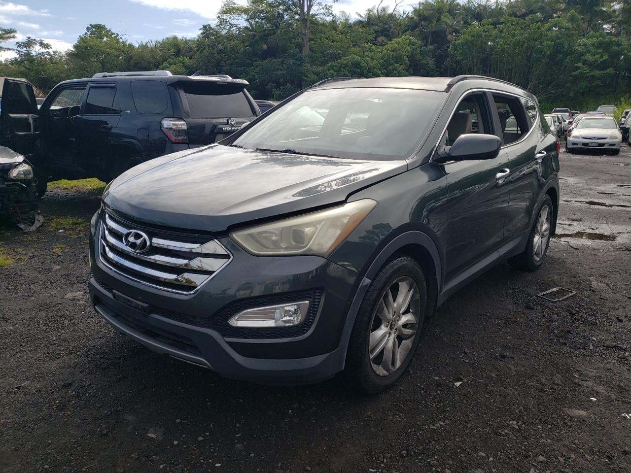 Salvage Hyundai SANTA FE Image