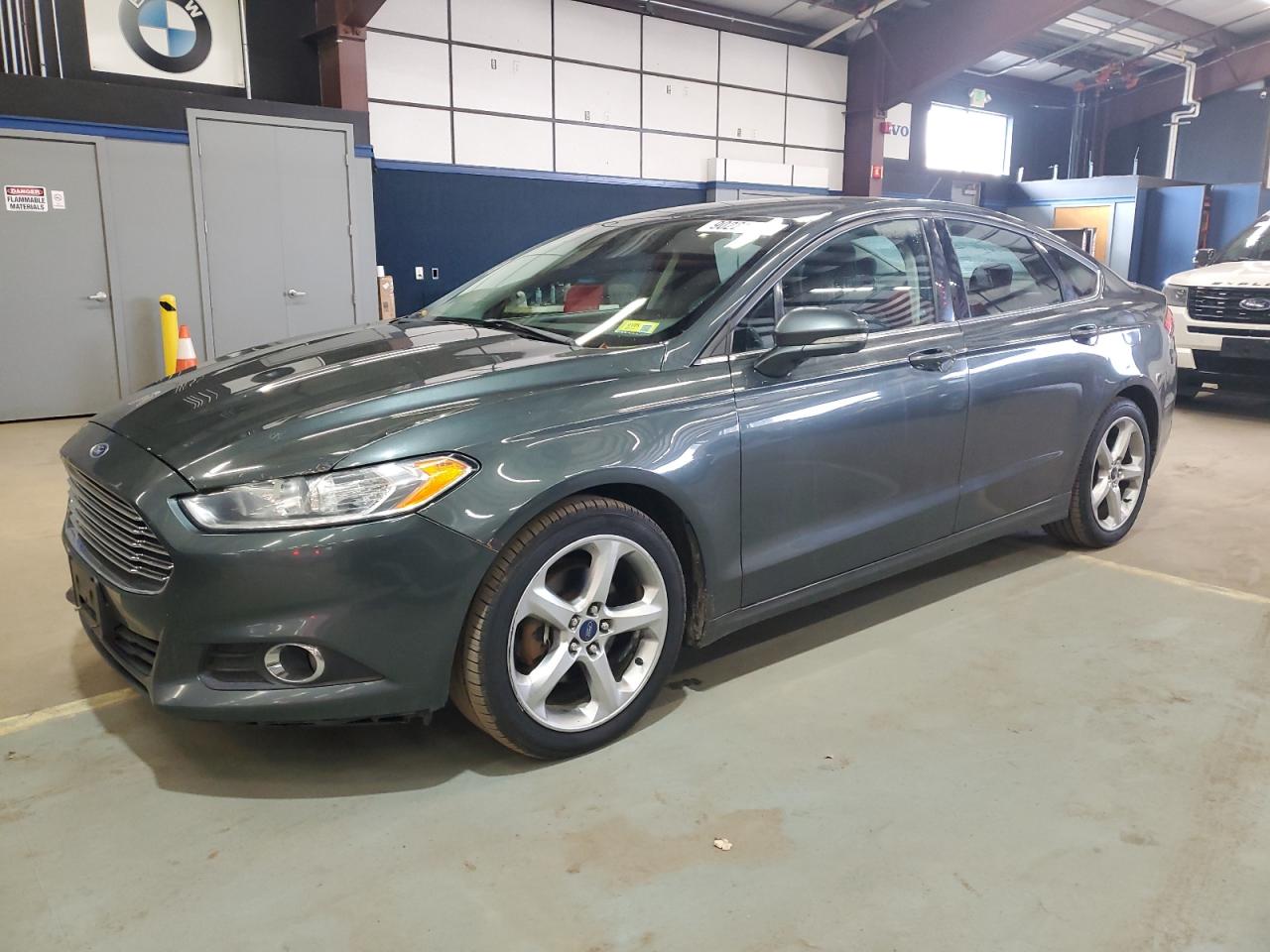 Salvage Ford Fusion Image