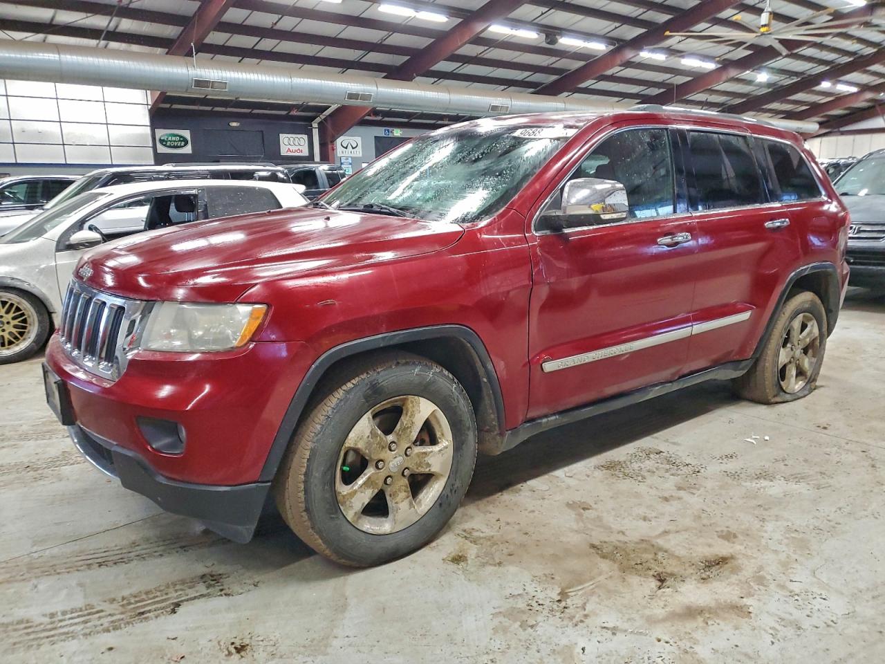Salvage Jeep Grand Cherokee Image