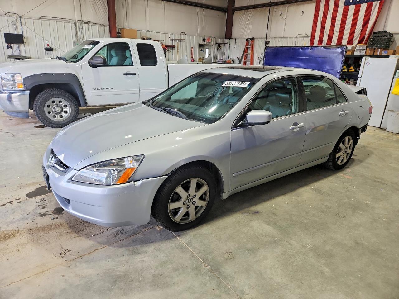 Salvage Honda Accord Image