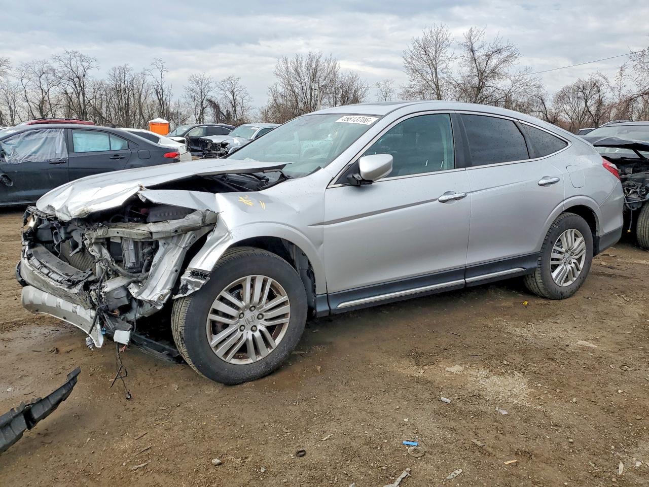 Salvage Honda Crosstour Image