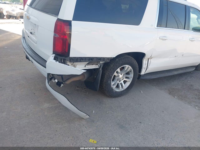 Chevrolet Suburban Lt