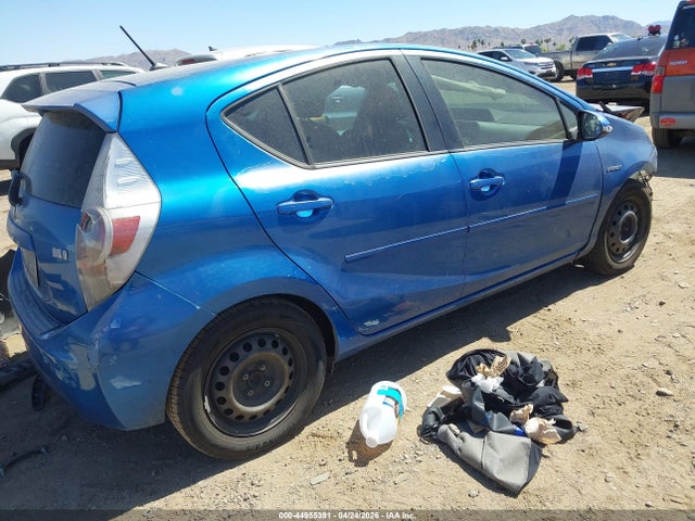 Toyota Prius c Two