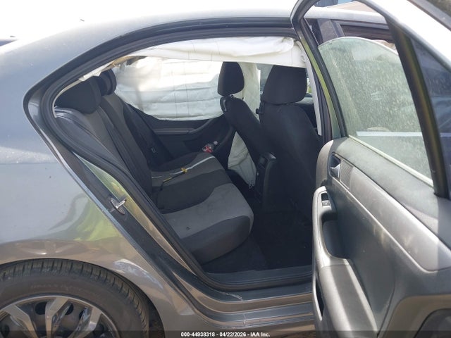 Volkswagen Jetta 1.4t S