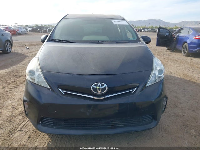 Toyota Prius v Two