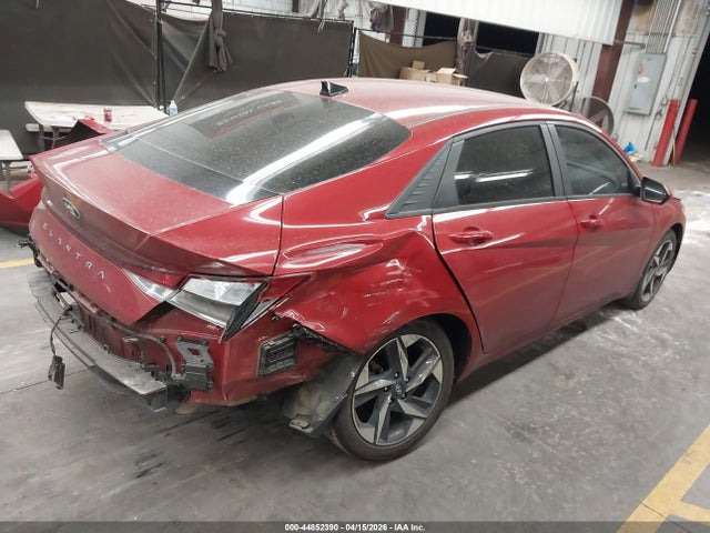 Hyundai ELANTRA Sel