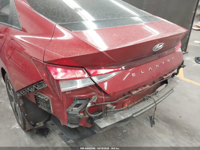 Hyundai ELANTRA Sel