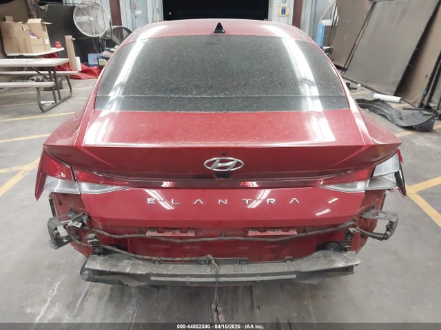 Hyundai ELANTRA Sel