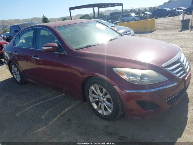 Salvage Hyundai Genesis Image