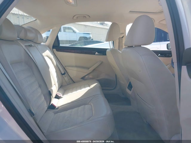 Volkswagen Passat 2.0l Tdi Sel Premium
