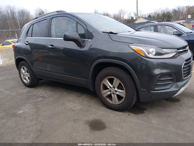 Salvage Chevrolet Trax Image