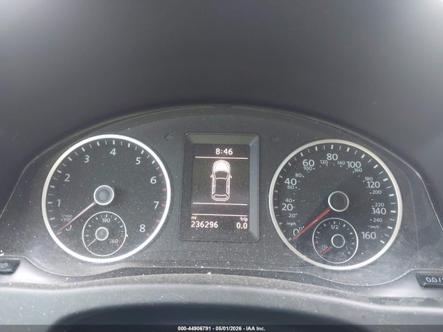 Volkswagen Tiguan S