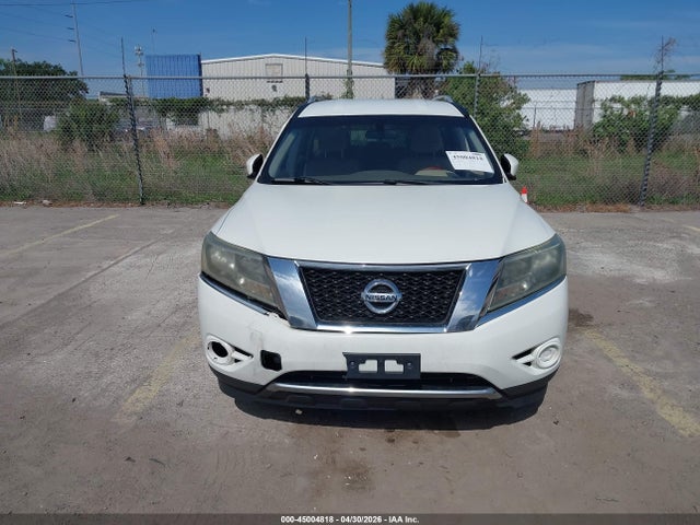 Nissan Pathfinder Sv