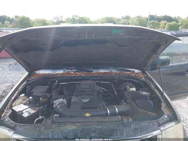 Nissan Frontier Le