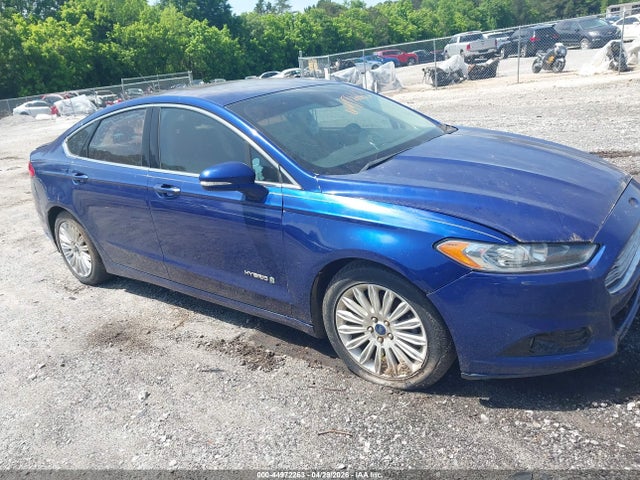Salvage Ford Fusion Image