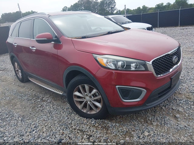 Salvage Kia Sorento Image