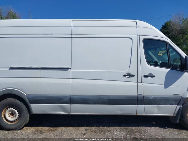 Mercedes-Benz Sprinter 2500 High Roof