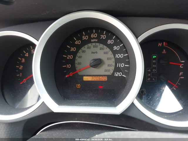 Toyota Tacoma Base V6