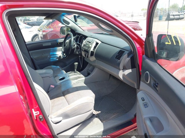Toyota Tacoma Base V6