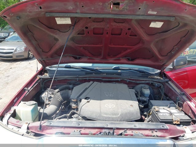 Toyota Tacoma Base V6