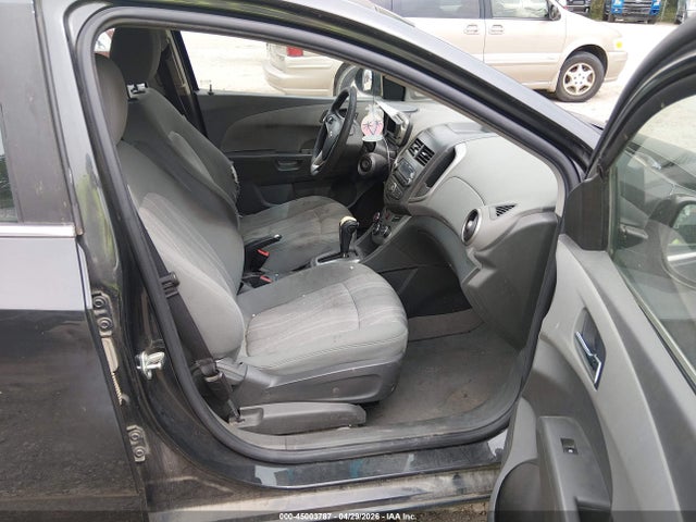 Chevrolet Sonic Lt Auto