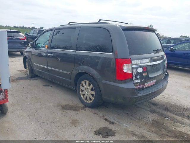 Chrysler Town & Country Touring
