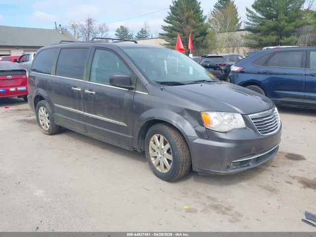 Salvage Chrysler Town & Country Image