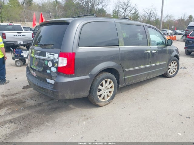 Chrysler Town & Country Touring