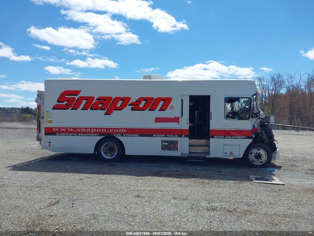 Freightliner Mt55