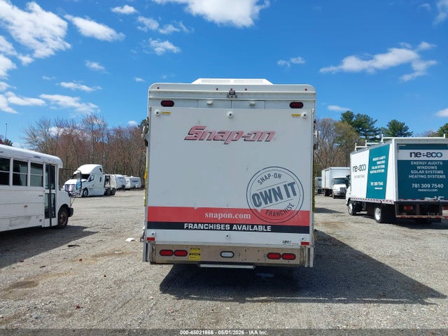 Freightliner Mt55