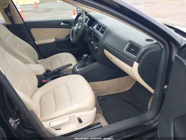 Volkswagen Jetta 1.8t Se