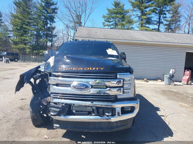 Ford F-250 Lariat