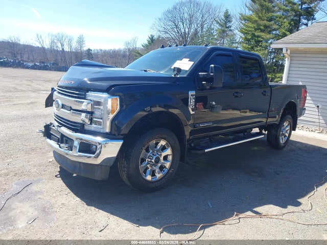 Ford F-250 Lariat