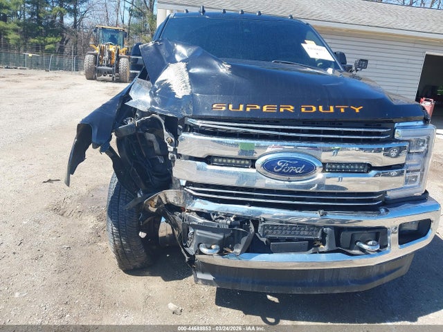 Ford F-250 Lariat